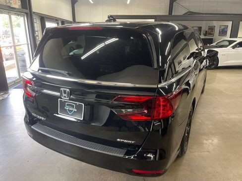 Used 2023 Honda Odyssey Sport image 7