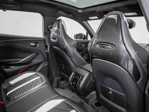 Used 2024 Aston Martin DBX 707 image 18