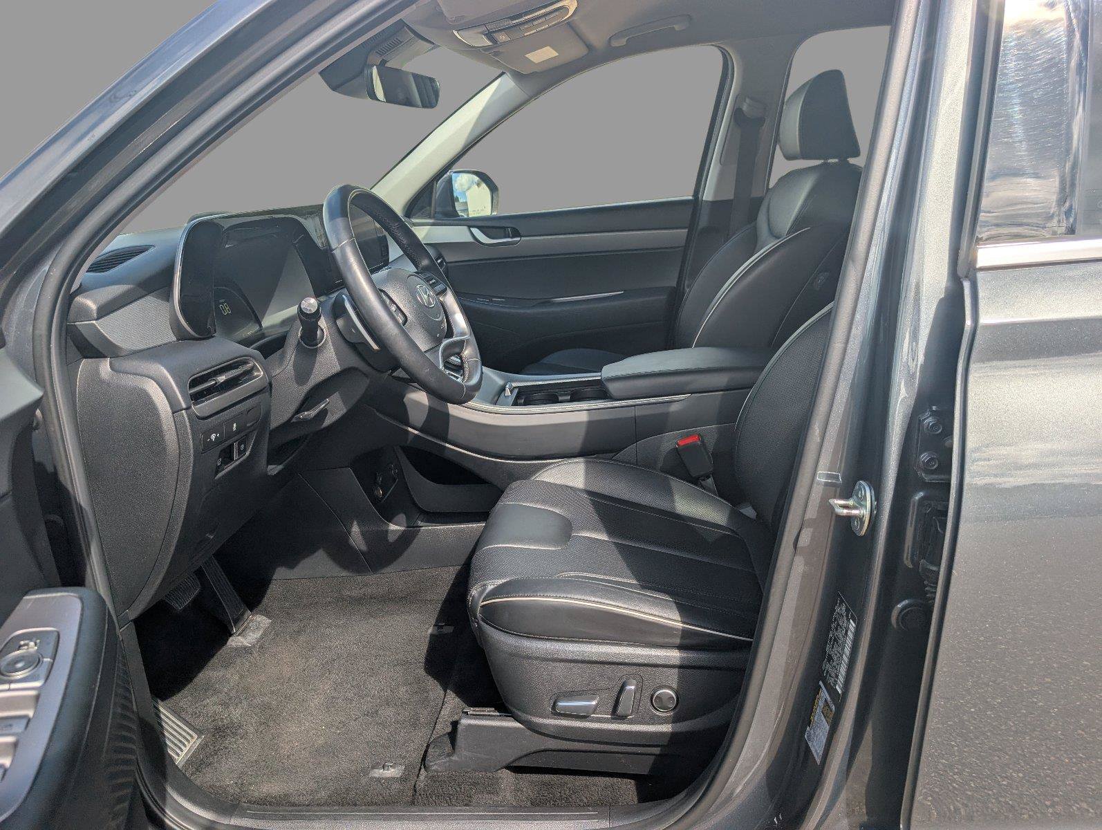 Used 2024 Hyundai Palisade SEL FWD image 12
