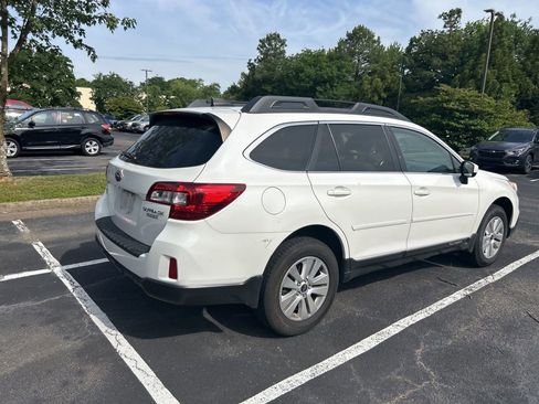 Used 2017 Subaru Outback 2.5i Premium AWD/4WD image 5
