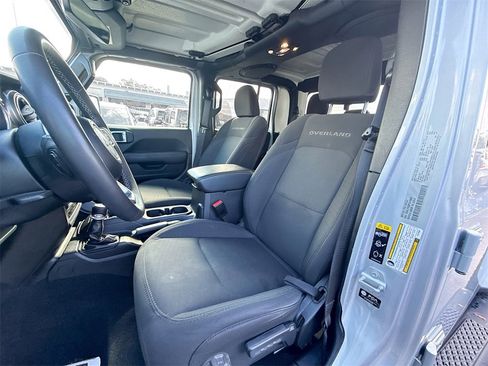 Used 2023 Jeep Gladiator Overland image 23