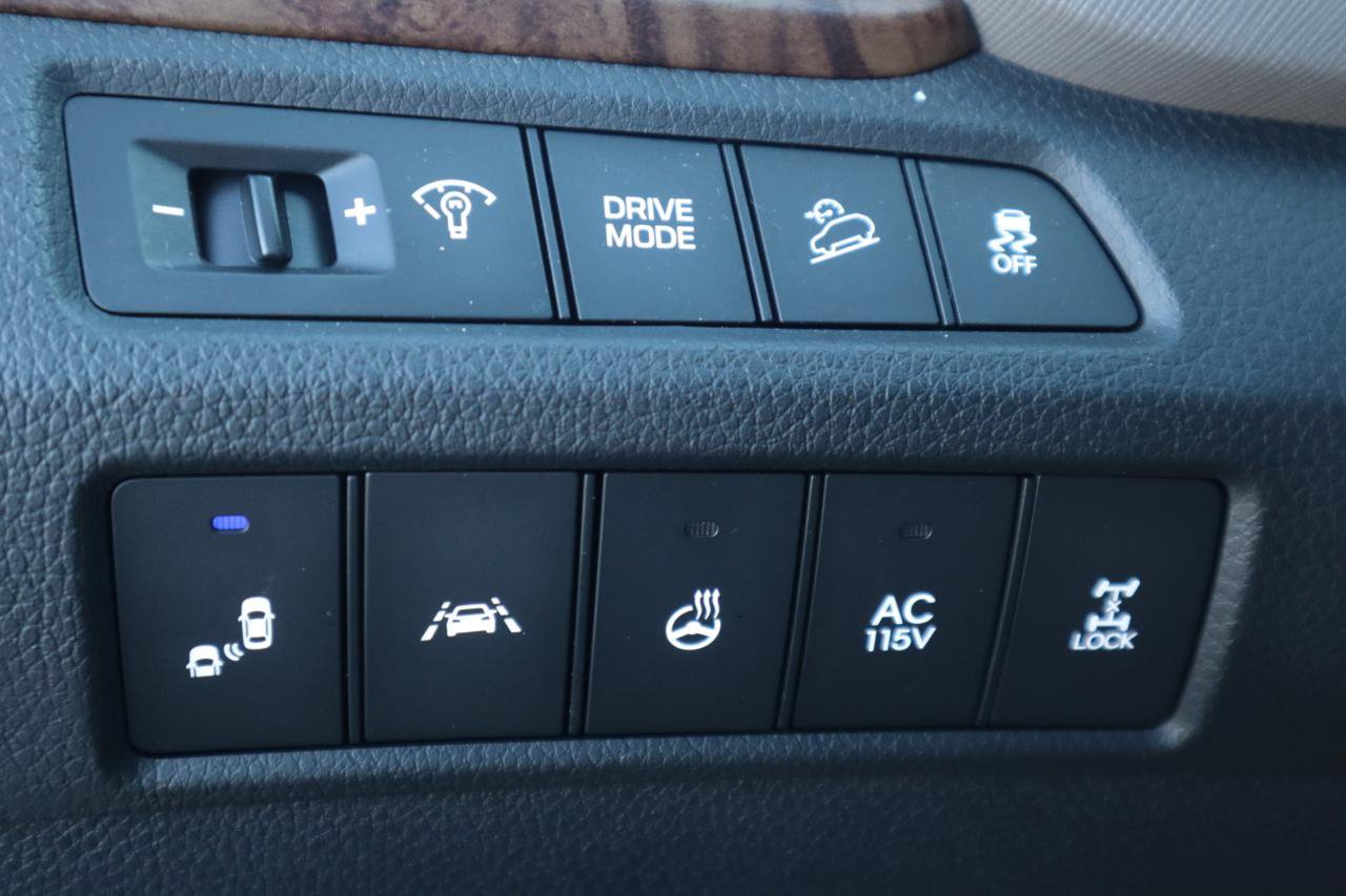 Used 2017 Hyundai Santa Fe AWD w/ SE Ultimate Tech Package 03 image 67