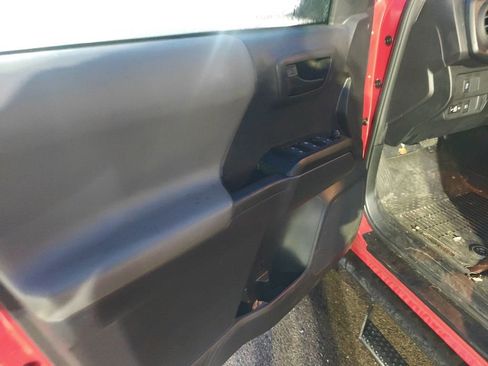 Used 2023 Toyota Tacoma SR image 7