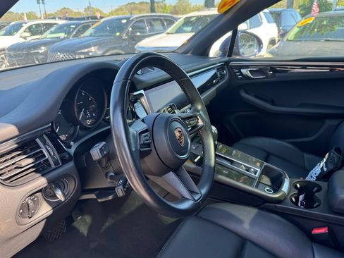 Used 2023 Porsche Macan Turbo AWD/4WD image 25