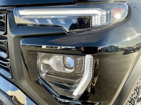 Used 2023 GMC Canyon Elevation w/ Convenience Package image 10