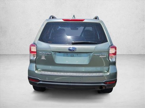 Used 2017 Subaru Forester 2.5i w/ Alloy Wheel Package AWD/4WD image 4