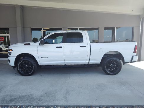 Used 2025 RAM 2500 Big Horn AWD/4WD image 6