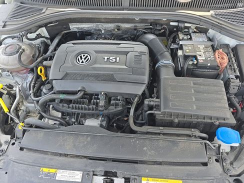 Used 2025 Volkswagen Jetta GLI Autobahn FWD image 7