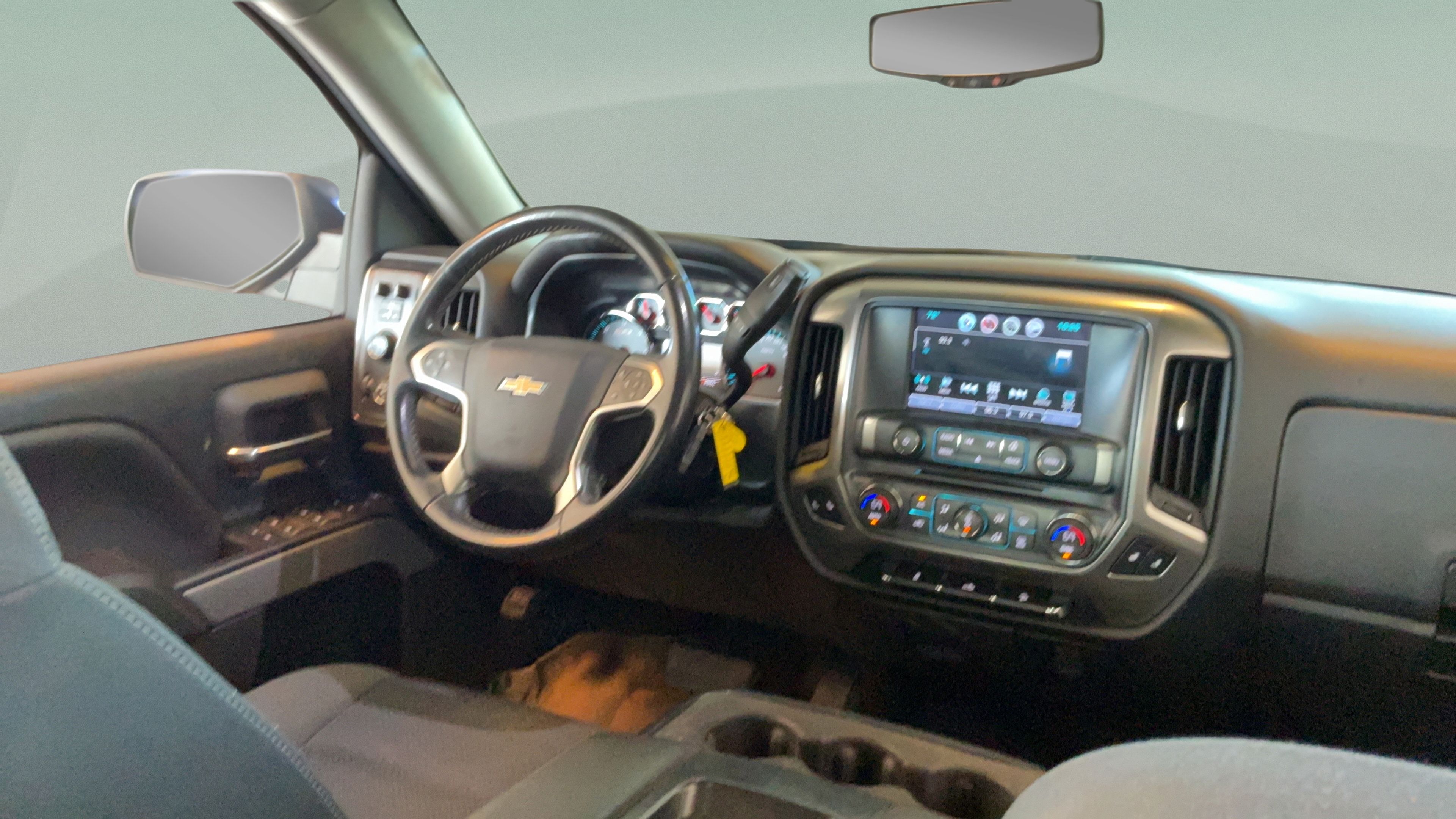 Used 2018 Chevrolet Silverado 1500 LT w/ All Star Edition AWD/4WD image 32