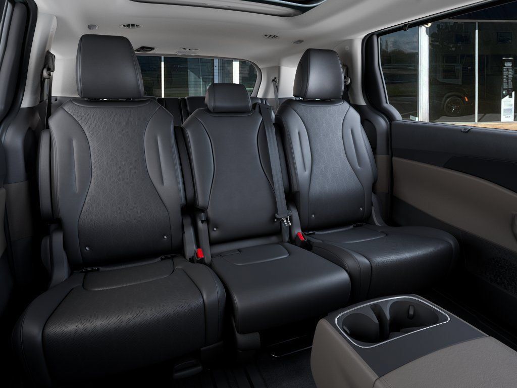 New 2027 Kia Carnival SX FWD image 16