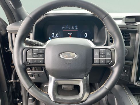 Used 2023 Ford Expedition Platinum AWD/4WD image 21