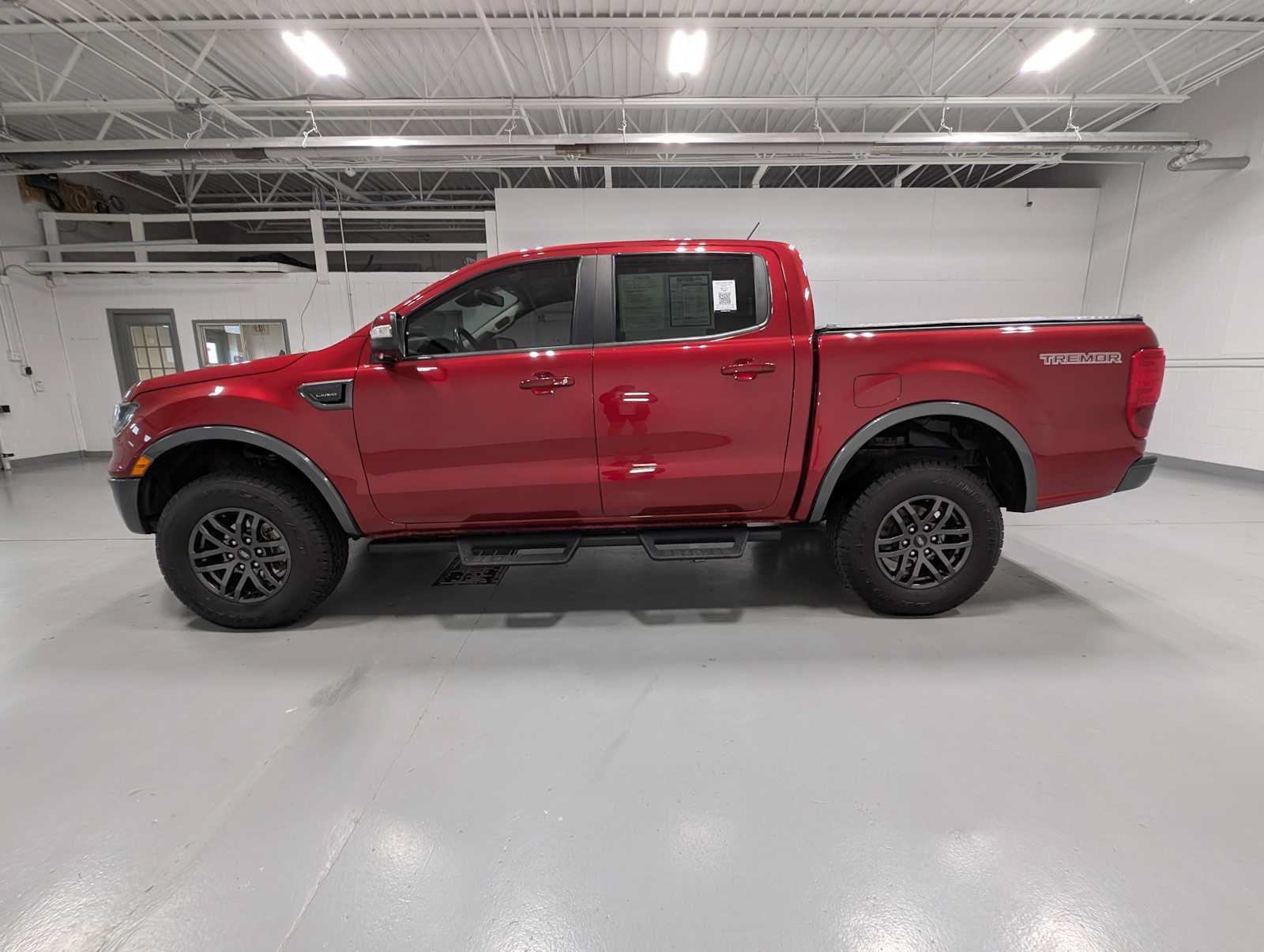 Used 2021 Ford Ranger Lariat w/ Tremor Off-Road Package AWD/4WD image 11