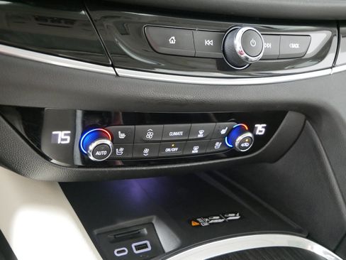 Certified 2023 Buick Enclave Avenir w/ Avenir Technology Package AWD/4WD image 23