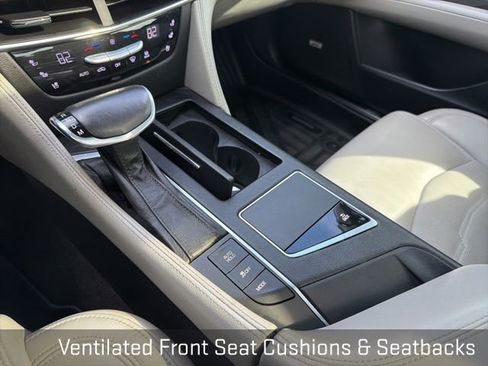 Used 2016 Cadillac CT6 Luxury image 37