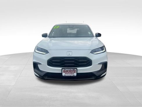 Used 2023 Honda HR-V Sport image 2