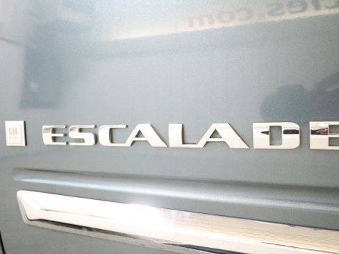Used 2009 Cadillac Escalade AWD image 26