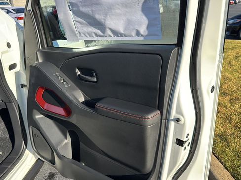 New 2026 Nissan Frontier PRO-4X w/ Pro Premium Package image 12