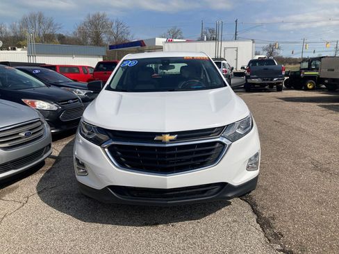 Used 2020 Chevrolet Equinox LS image 3