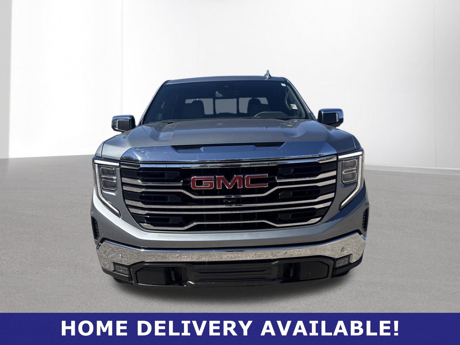 Used 2023 GMC Sierra 1500 SLT w/ SLT Premium Plus Package AWD/4WD image 2