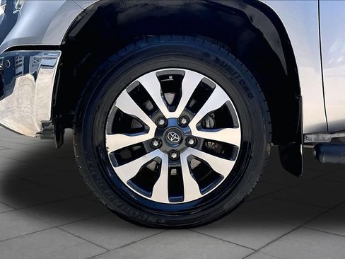 Used 2020 Toyota Tundra Limited w/ Limited Premium Package AWD/4WD image 11
