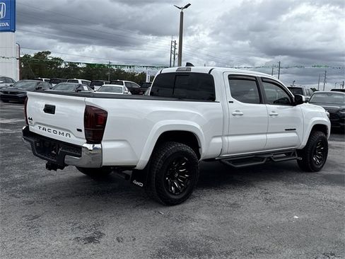 Used 2022 Toyota Tacoma SR5 image 8
