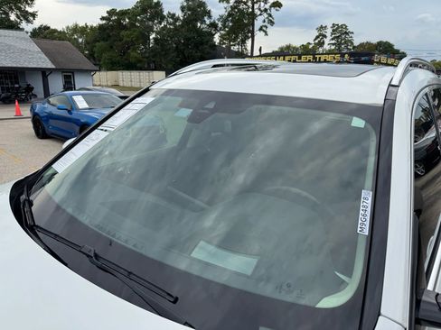 Used 2021 BMW X7 xDrive40i w/ Premium Package image 16