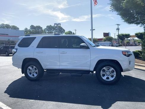 Certified 2023 Toyota 4Runner SR5 RWD image 9