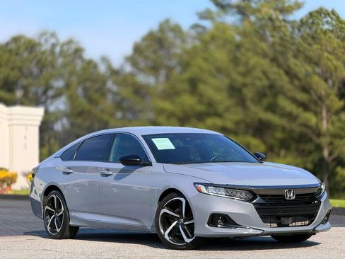 Used 2022 Honda Accord Sport image 5