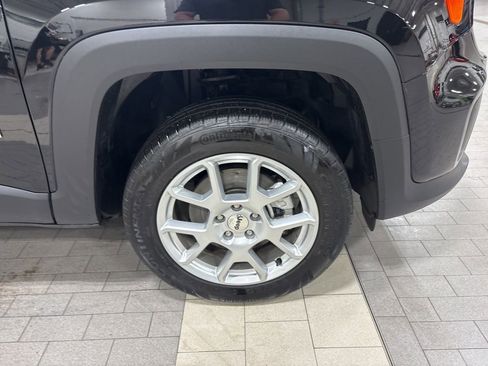 Certified 2022 Jeep Renegade Latitude image 20