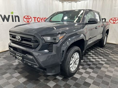 Used 2024 Toyota Tacoma SR5 image 3