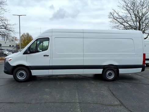 New 2025 Mercedes-Benz Sprinter 2500 image 2