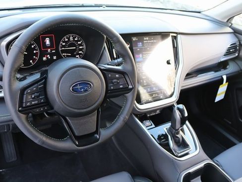 Used 2025 Subaru Outback Onyx Edition image 27