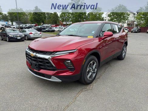 Certified 2023 Chevrolet Blazer LT w/ Driver Confidence Package FWD image 4