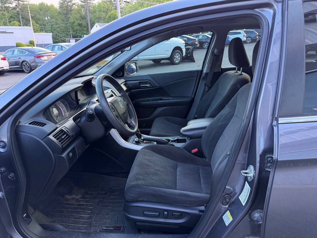 Used 2014 Honda Accord EX image 10