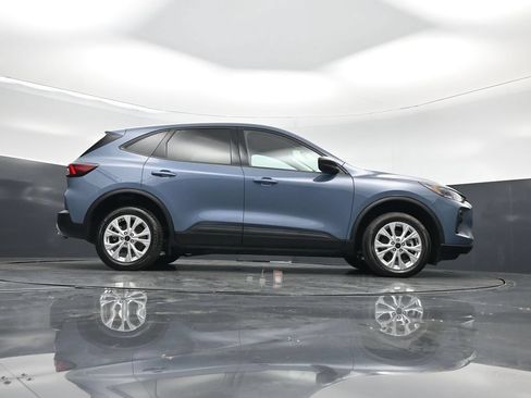 Used 2025 Ford Escape Active AWD/4WD image 47