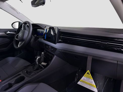 New 2026 Volkswagen Jetta SE image 29