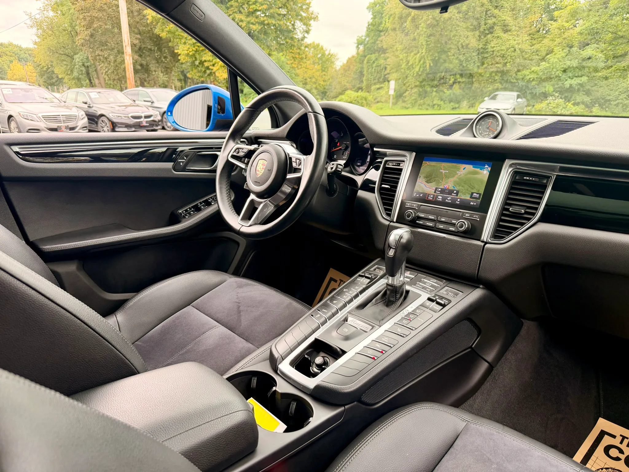 Used 2017 Porsche Macan AWD/4WD image 44
