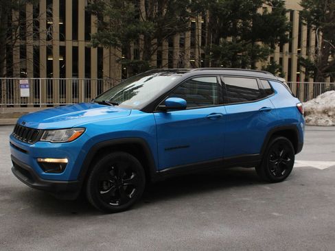 Used 2021 Jeep Compass Latitude AWD/4WD image 12