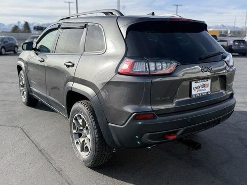 Used 2020 Jeep Cherokee Trailhawk image 5