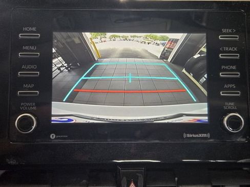 Used 2024 Toyota Camry SE FWD image 17