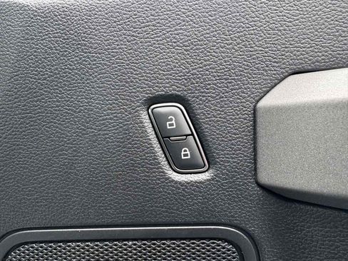 Used 2018 Ford F150 Raptor image 32