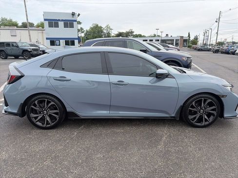 Used 2019 Honda Civic Sport Touring image 8