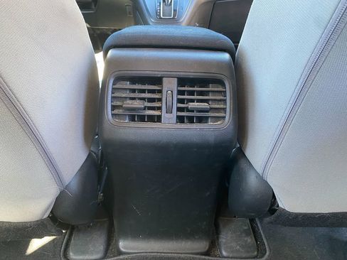 Used 2015 Honda CR-V LX image 27