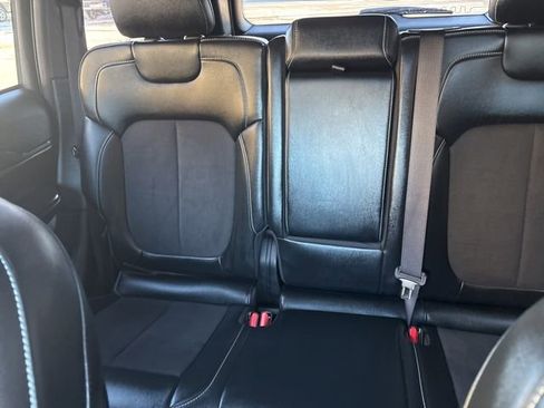 Used 2023 Jeep Grand Cherokee Altitude image 20