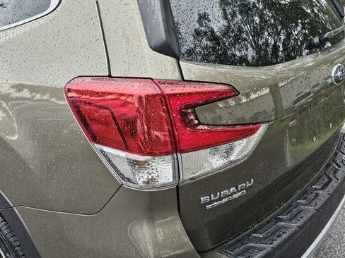 Certified 2023 Subaru Forester Touring AWD/4WD image 7