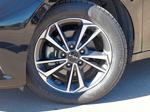 Certified 2024 Kia Forte LXS image 2