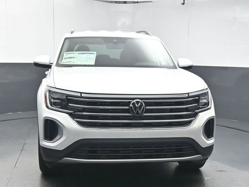 New 2026 Volkswagen Atlas SE FWD image 3