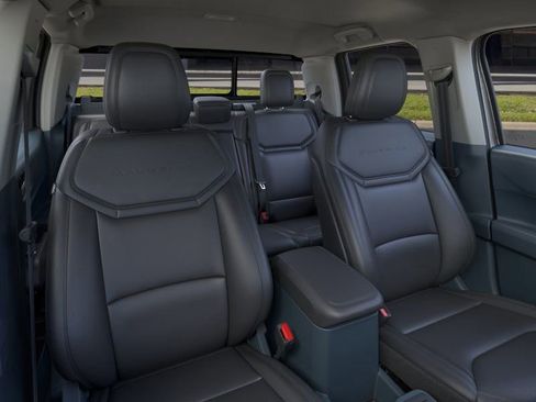 New 2025 Ford Maverick Lariat w/ Black Appearance Package image 10