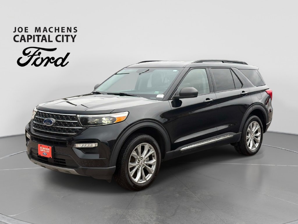 Used 2023 Ford Explorer XLT w/ Equipment Group 202A AWD/4WD image 9