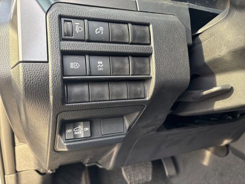 New 2025 Toyota Tacoma TRD Off-Road image 20